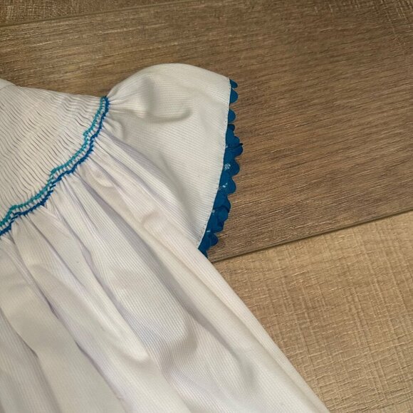 SOUTHERN SMOCKED WHITE DRESS NEW BLUE MARLINS FISH SIZE 8 - Picture 9 of 11